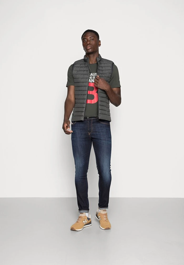 Flash Sale β¨ Diesel YENNOX - Slim Fit π Jeans - Dark Blue Denim β 4 Flash Sale β¨ Diesel YENNOX - Slim Fit π Jeans - Dark Blue Denim β - Image 2