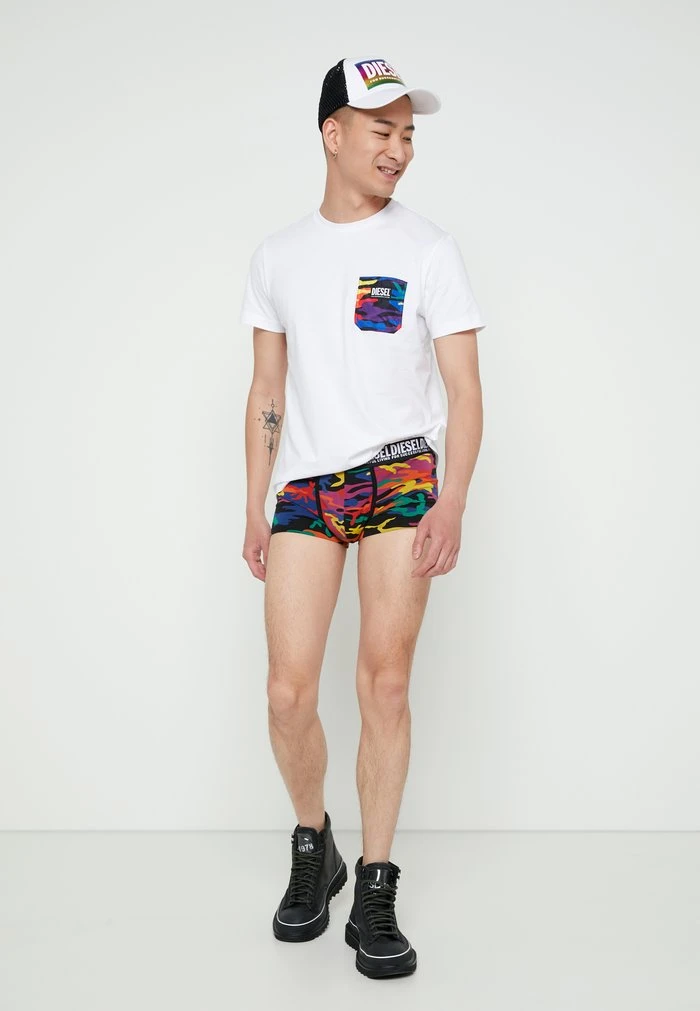 Deals ❤️ Diesel PRIDE DIEGO UNISEX - Print T-shirt - White ✨ 6 Deals ❤️ Diesel PRIDE DIEGO UNISEX - Print T-shirt - White ✨ - Image 4