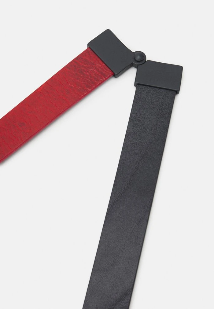 Promo β Diesel B-FACE - Belt - Red & Black 𧨠5 Promo β Diesel B-FACE - Belt - Red & Black 𧨠- Image 3