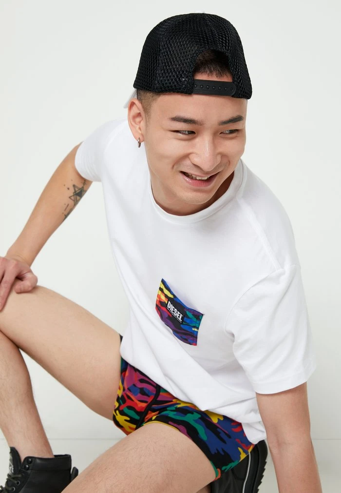 Deals ❤️ Diesel PRIDE DIEGO UNISEX - Print T-shirt - White ✨ 9 Deals ❤️ Diesel PRIDE DIEGO UNISEX - Print T-shirt - White ✨ - Image 7