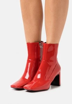 Best deal ๐ Diesel D-MILLENIA - Classic Ankle ๐ Boots - Red โ